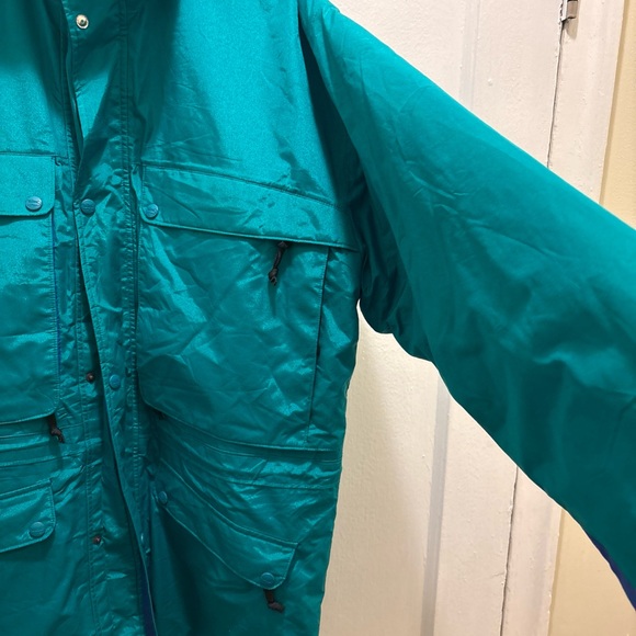 L.L. Bean Men's Green Gore Tex parka size Large - Picture 8 of 15